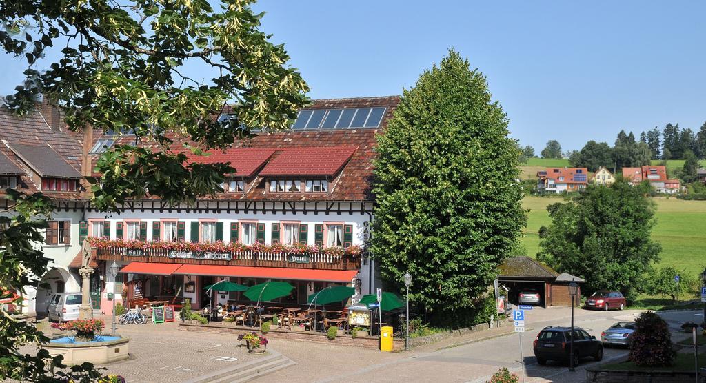 Hotel Hirschen Sankt Peter Exterior photo